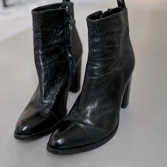 Zara Leather Ankle Boots - Picture 1 of 13